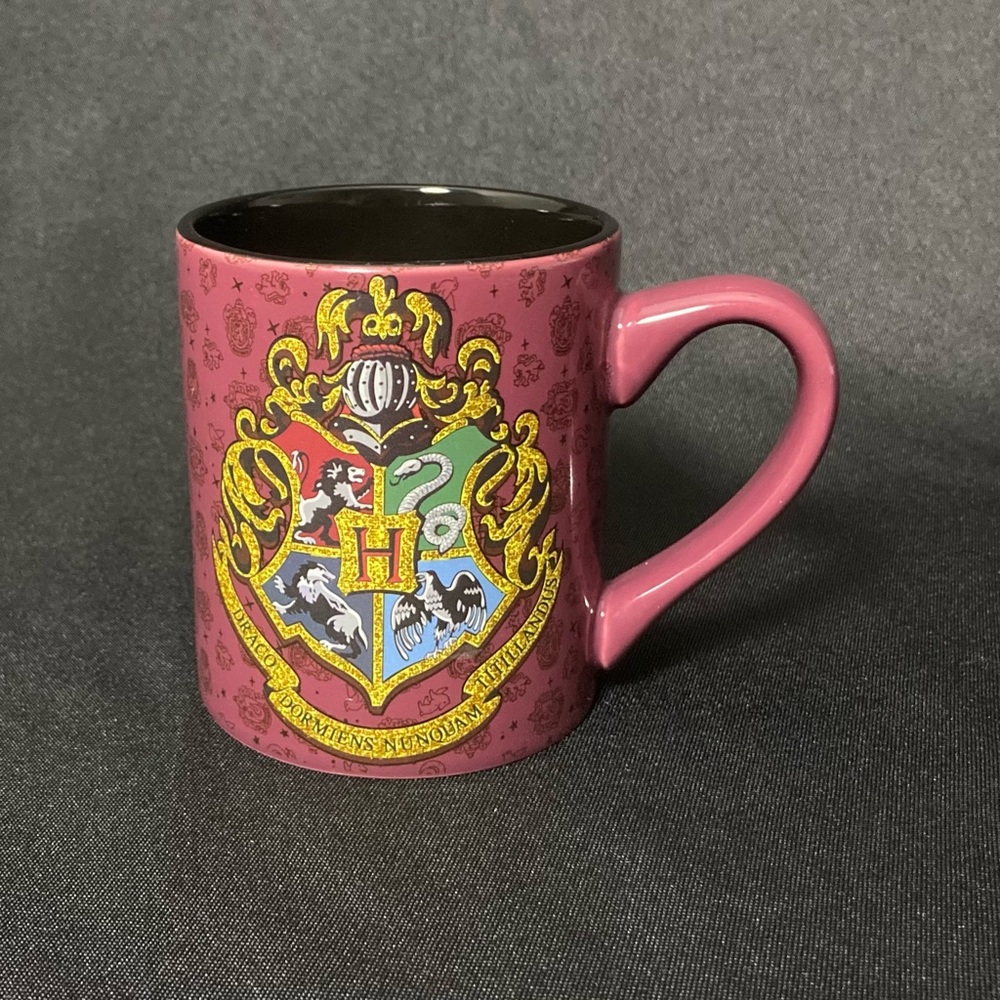 ⭐️ Harry Potter Hogwarts Houses Crest 14 oz Ceramic Mug